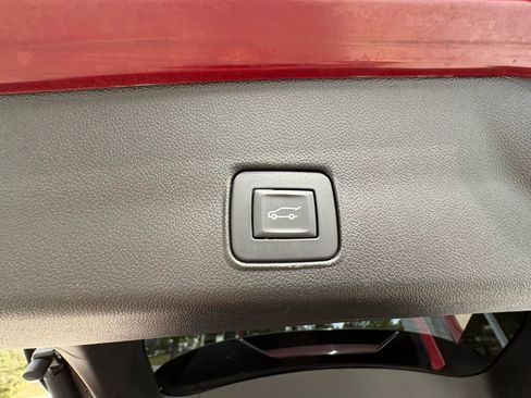 Used 2023 Chevrolet TrailBlazer RS w/ Sun and Liftgate Package image 20