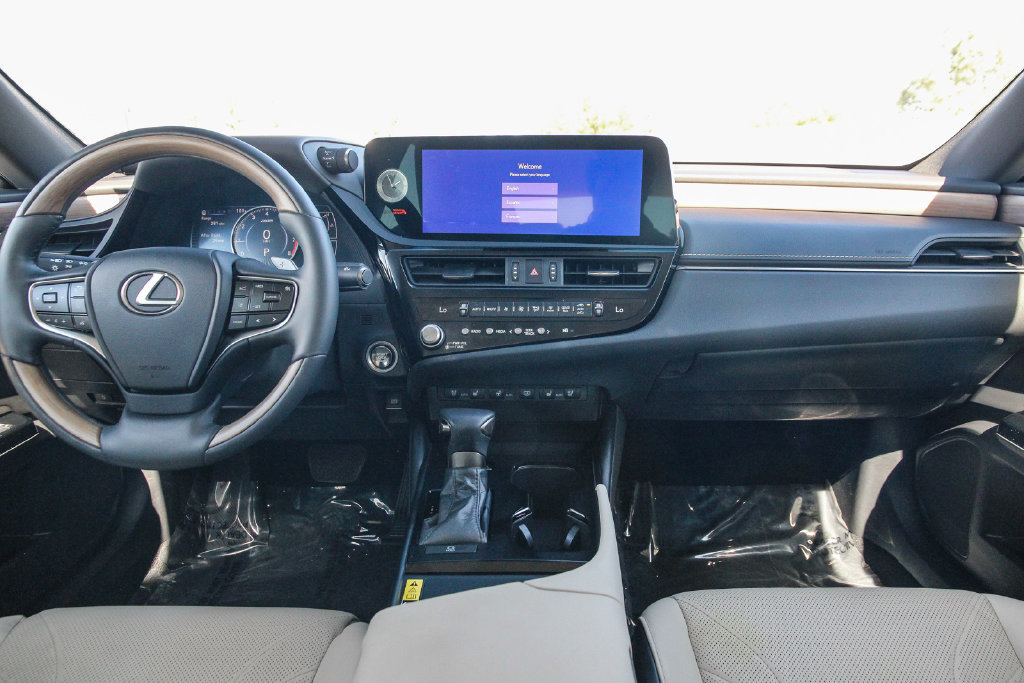 Certified 2023 Lexus ES 350 w/ Accessory Package (Z2) FWD image 13
