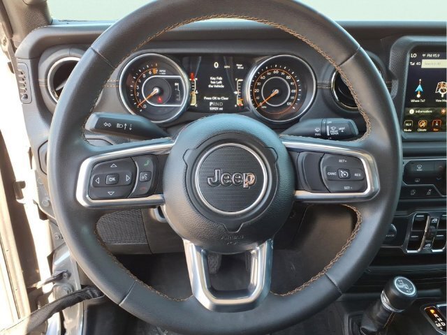 Used 2023 Jeep Gladiator Overland AWD/4WD image 20