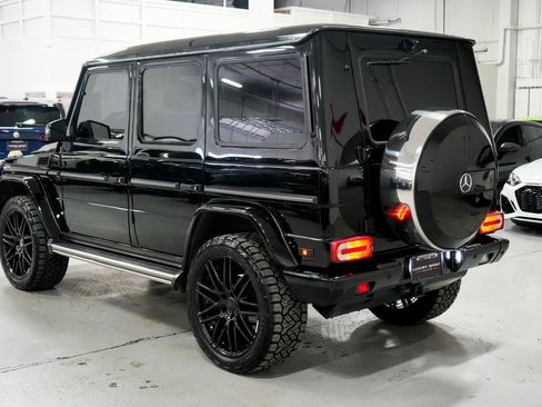 Used 2017 Mercedes-Benz G 550 image 3