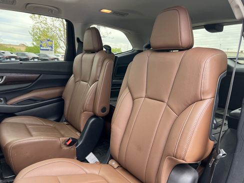 Used 2023 Subaru Ascent Touring AWD/4WD image 21