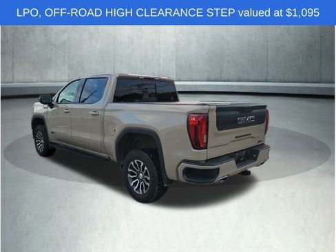 Used 2022 GMC Sierra 1500 AT4 w/ AT4 Preferred Package image 3