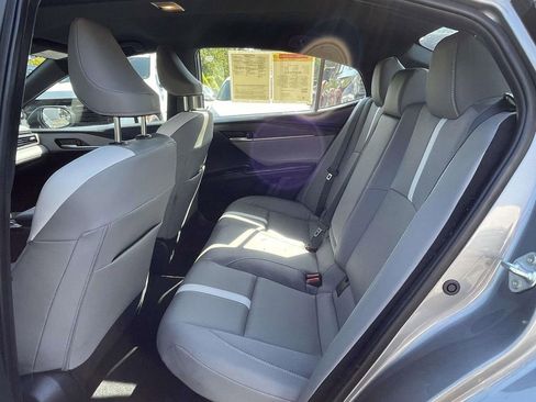 Used 2025 Toyota Camry SE w/ Convenience Package FWD image 14