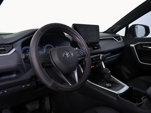 Used 2024 Toyota RAV4 XSE AWD/4WD image 24