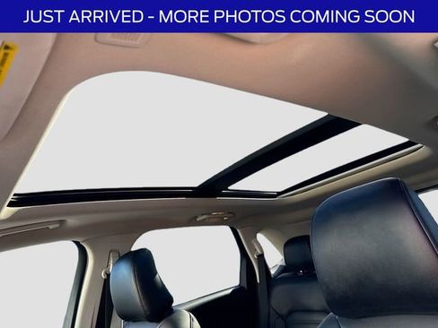 Used 2022 Ford Edge SEL w/ Convenience Package AWD/4WD image 12