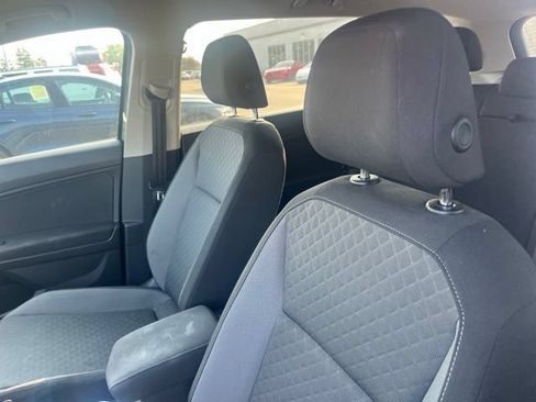 Used 2019 Volkswagen Tiguan S w/ Driver Assistance Package AWD/4WD image 2