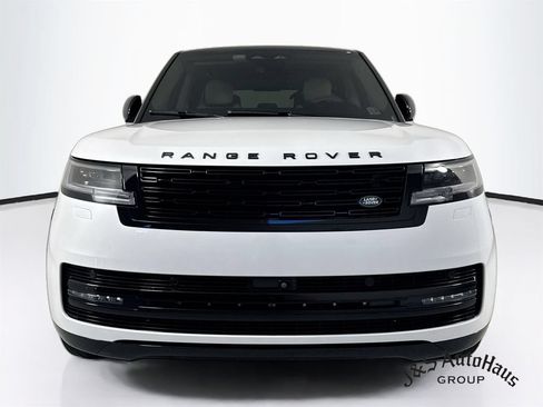 Used 2024 Land Rover Range Rover SE AWD/4WD image 2