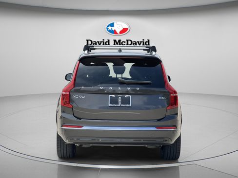 Used 2024 Volvo XC90 B6 Ultimate w/ Protection Package Premier AWD/4WD image 6