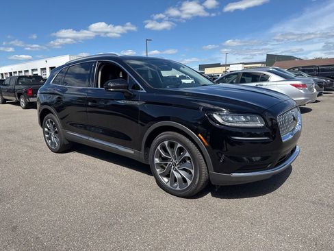 Used 2022 Lincoln Nautilus Reserve AWD/4WD image 7