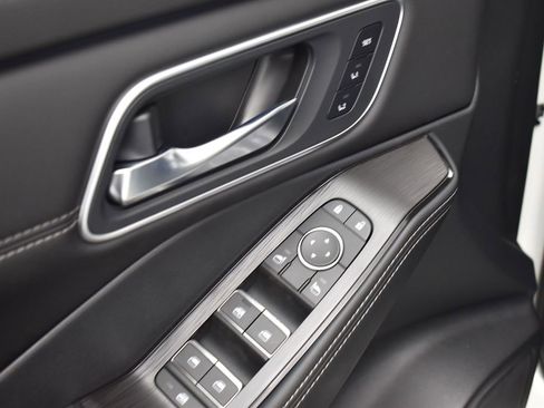 New 2026 Nissan Rogue Platinum w/ Platinum Premium Package image 16