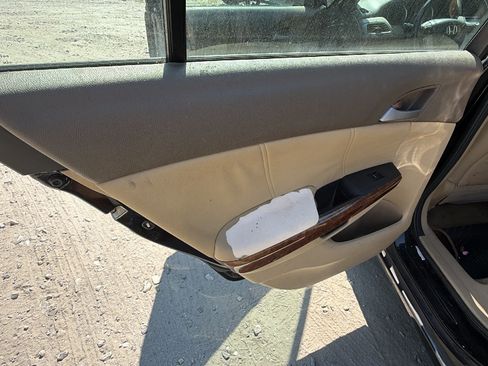 Used 2010 Honda Accord EX-L image 12