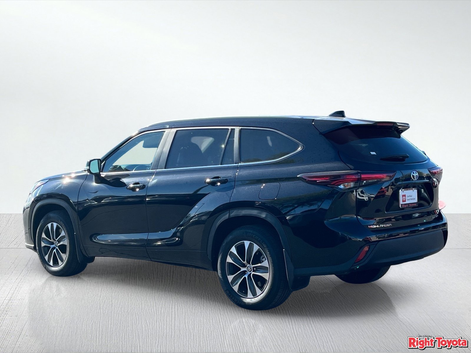 Certified 2026 Toyota Highlander XLE AWD/4WD image 5