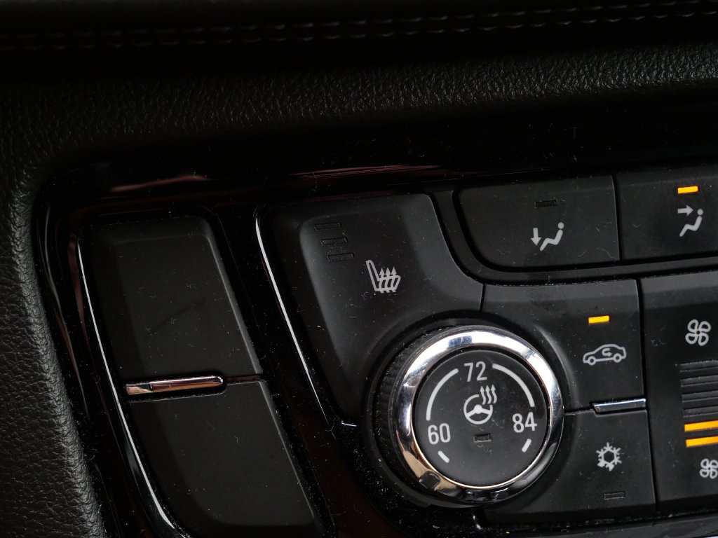 Used 2018 Buick Encore Essence AWD/4WD image 23