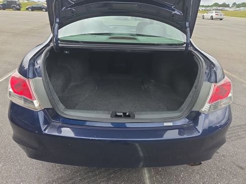 Used 2011 Honda Accord LX-P image 6