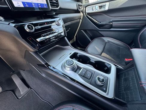 Used 2023 Ford Explorer ST-Line image 29