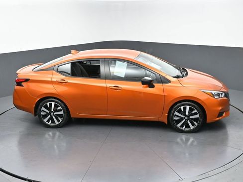 Used 2022 Nissan Versa SR w/ Convenience Package FWD image 40