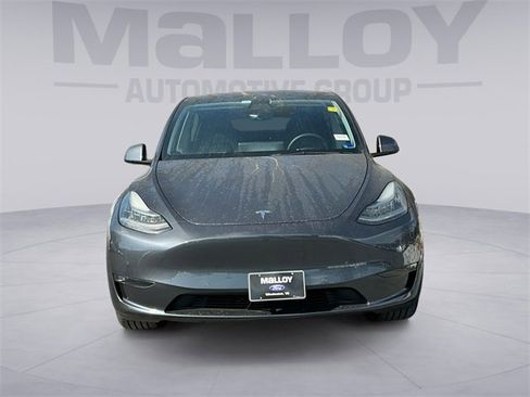 Used 2021 Tesla Model Y 2WD image 3