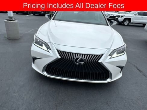 Used 2019 Lexus ES 350 w/ Accessory Package 2 FWD image 2