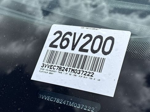 New 2026 Volkswagen Taos SE FWD image 30