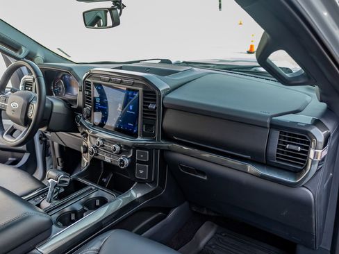 Used 2022 Ford F150 XLT w/ Equipment Group 302A High image 17