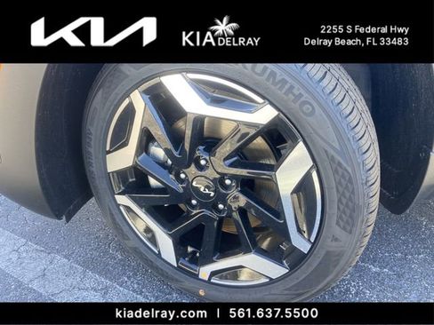 New 2026 Kia Seltos SX image 32