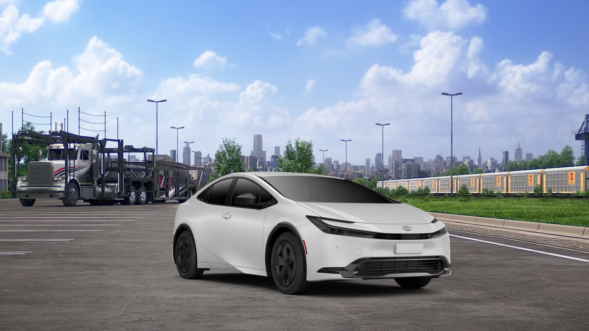 New 2027 Toyota Prius LE FWD image 15