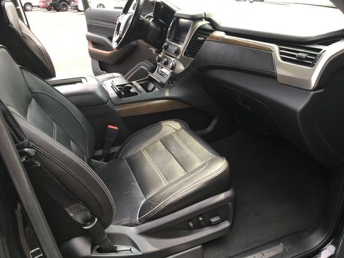 Used 2020 GMC Yukon XL Denali AWD/4WD image 32