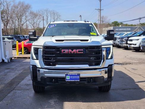 Used 2024 GMC Sierra 2500 Pro w/ 1SA Pro Safety Plus Package AWD/4WD image 8