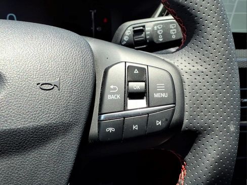 Used 2024 Ford Escape ST-Line w/ Tech Pack #1 FWD image 29