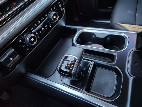 Certified 2022 Chevrolet Silverado 1500 LTZ w/ Z71 Off-Road Package image 25