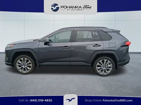 Used 2022 Toyota RAV4 XLE Premium AWD/4WD image 8