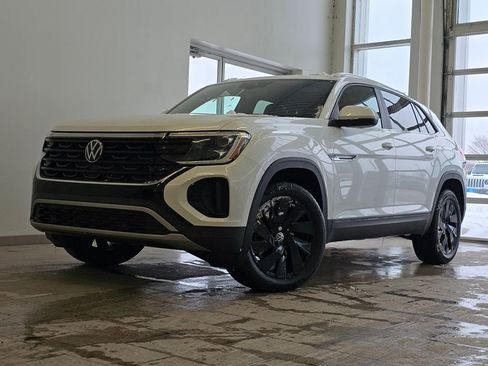 New 2026 Volkswagen Atlas Cross Sport SE AWD/4WD image 2
