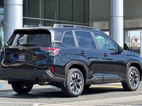 New 2025 Subaru Forester Premium w/ Convenience Package #1 image 4