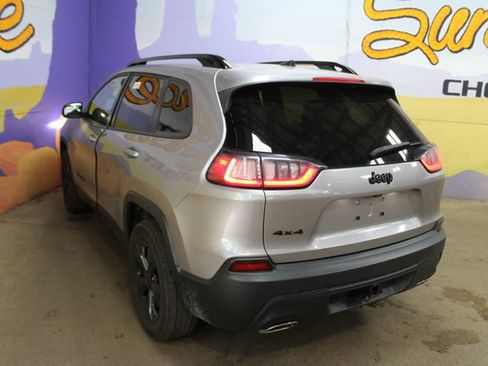 Used 2022 Jeep Cherokee Latitude Lux w/ Sun & Sound Group AWD/4WD image 6