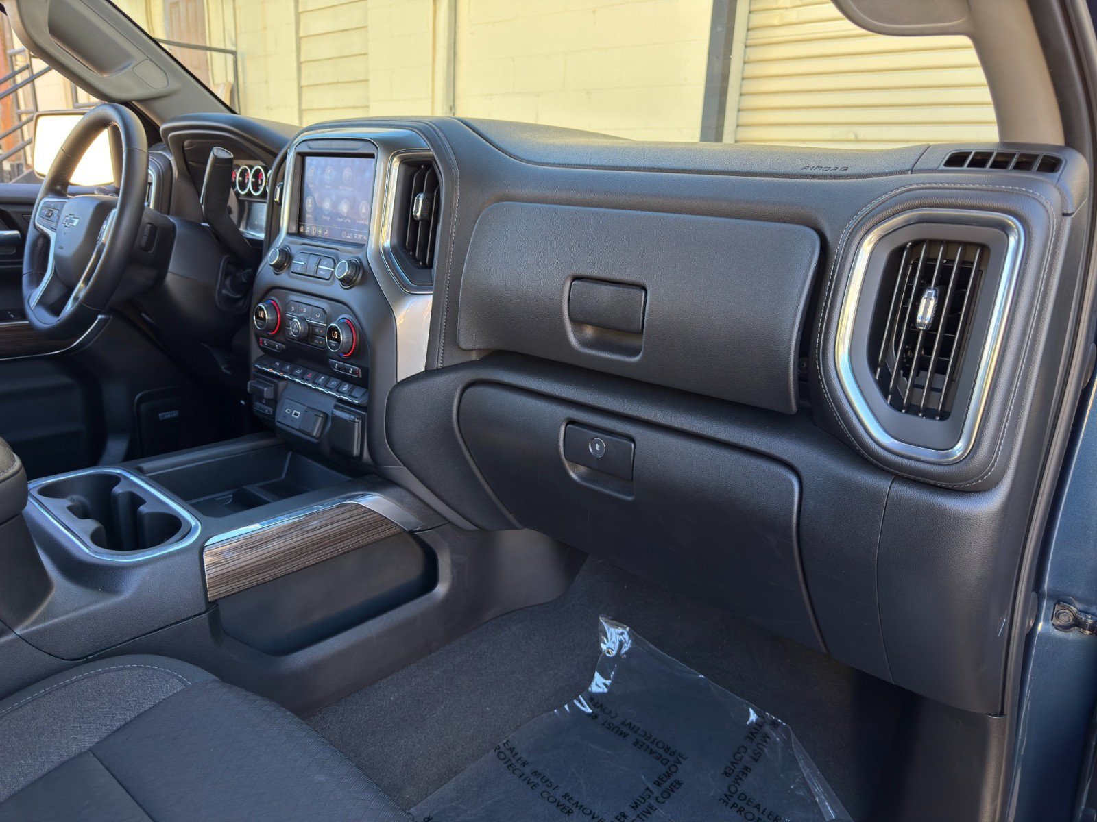 Used 2020 Chevrolet Silverado 1500 LT Trail Boss AWD/4WD image 13