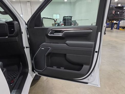 Used 2026 Chevrolet Silverado 1500 LTZ w/ LTZ Premium Package AWD/4WD image 30