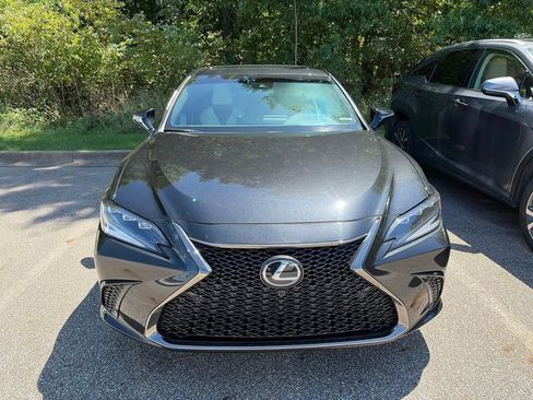 Used 2024 Lexus ES 350 F Sport w/ Technology Package FWD image 2
