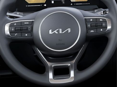 New 2026 Kia K5 LXS FWD image 17