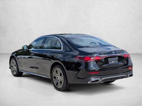 New 2026 Mercedes-Benz E 450 4MATIC Sedan image 9