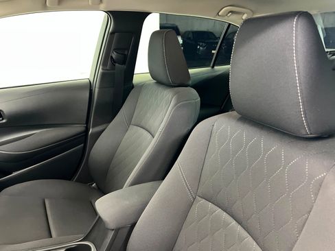 Used 2025 Toyota Corolla LE image 17