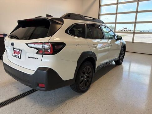 Used 2025 Subaru Outback Onyx Edition AWD/4WD image 6