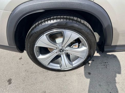 Used 2021 Mercedes-Benz GLS 450 4MATIC image 16