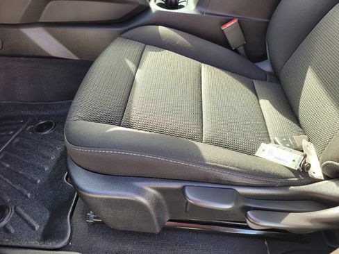 Used 2024 Chevrolet Colorado LT w/ LT Convenience Package RWD image 15