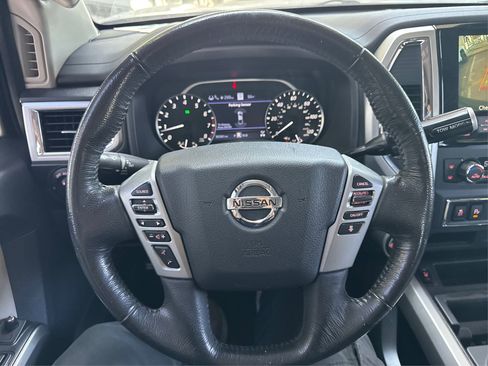 Used 2021 Nissan Titan SV w/ SV Convenience Package image 22