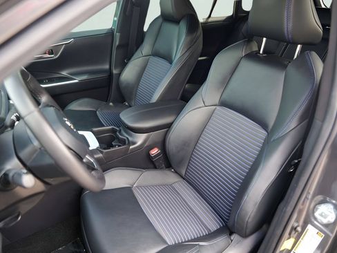 Used 2021 Toyota RAV4 XSE AWD/4WD image 10