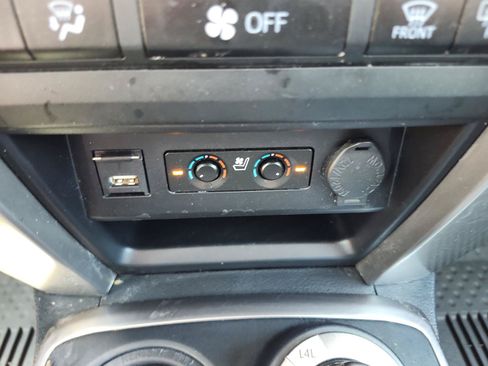 Used 2023 Toyota 4Runner Limited AWD/4WD image 20
