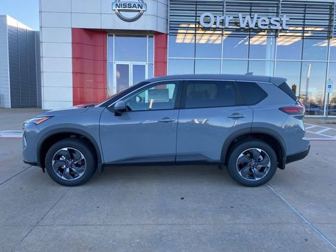 New 2026 Nissan Rogue SV image 2