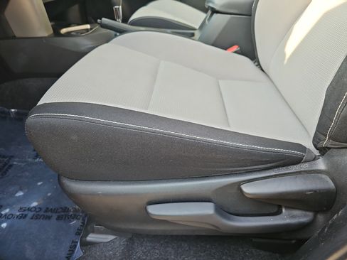 Used 2018 Toyota RAV4 XLE image 30