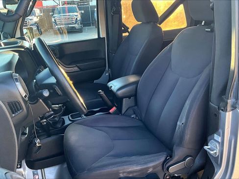 Used 2014 Jeep Wrangler Sport image 8