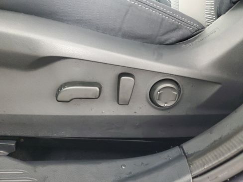 Used 2025 Subaru Outback Premium image 30